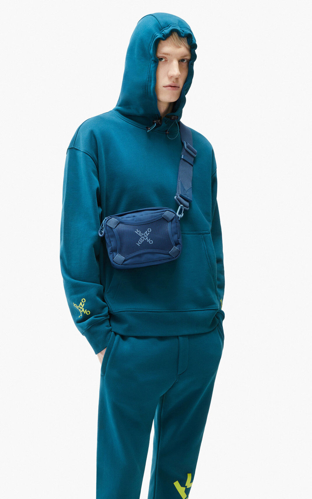 Kenzo Sport Little X Moška Torbica Za Čez Ramo Temno Modra SI-1043779